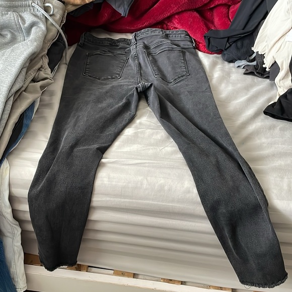 Selling 7 different jeans, DO NOT WANT ANYMORE - Picture 13 of 15